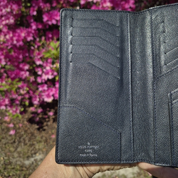 AUTHENTIC Louis Vuitton Taiga Long Tall Wallet MINT CONDITION - Picture 7 of 12